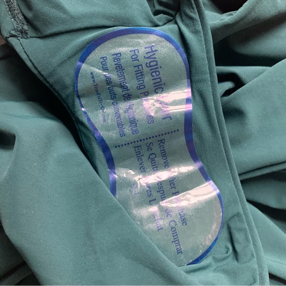 New NWT Amoressa by Miraclesuit Oil Slick Getty One-Piece Swimsuit Forest Green - Picture 11 of 17